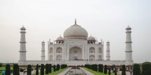 Read more about the article Direct flights to India from $966 return with Qantas
